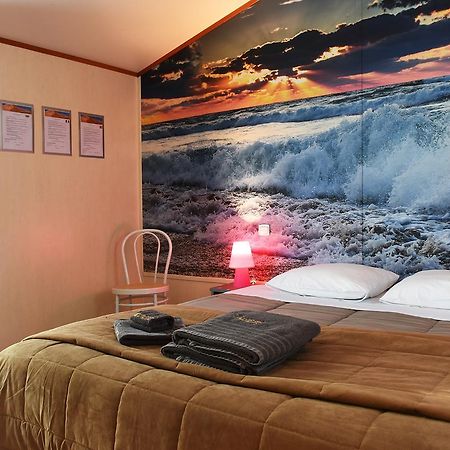 Campiotel Formule Hotel อาร์-ซอง-เร ภายนอก รูปภาพ
